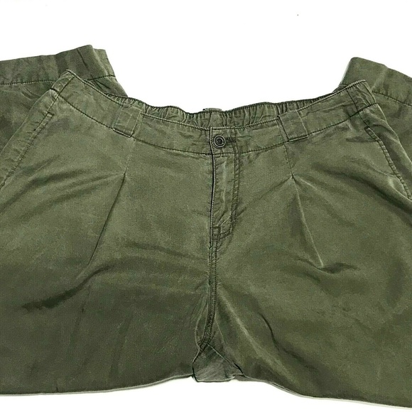 Lane Bryant Olive Pleated Wide Leg Crop Pant 38x22 - Picture 4 of 8